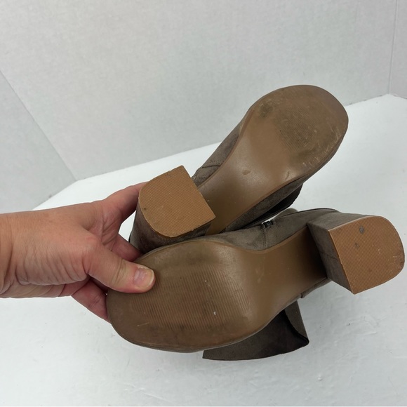 Not Rated tan suede ankle boots with tie side detailing-woman’s 7.5 - Picture 14 of 16